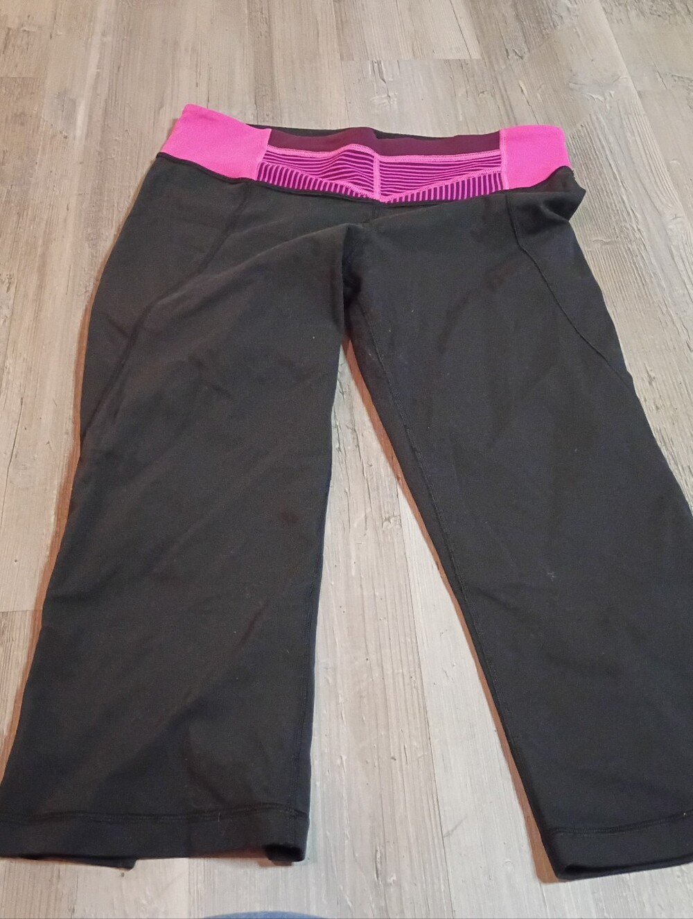 Lululemon - Picture 2 of 5
